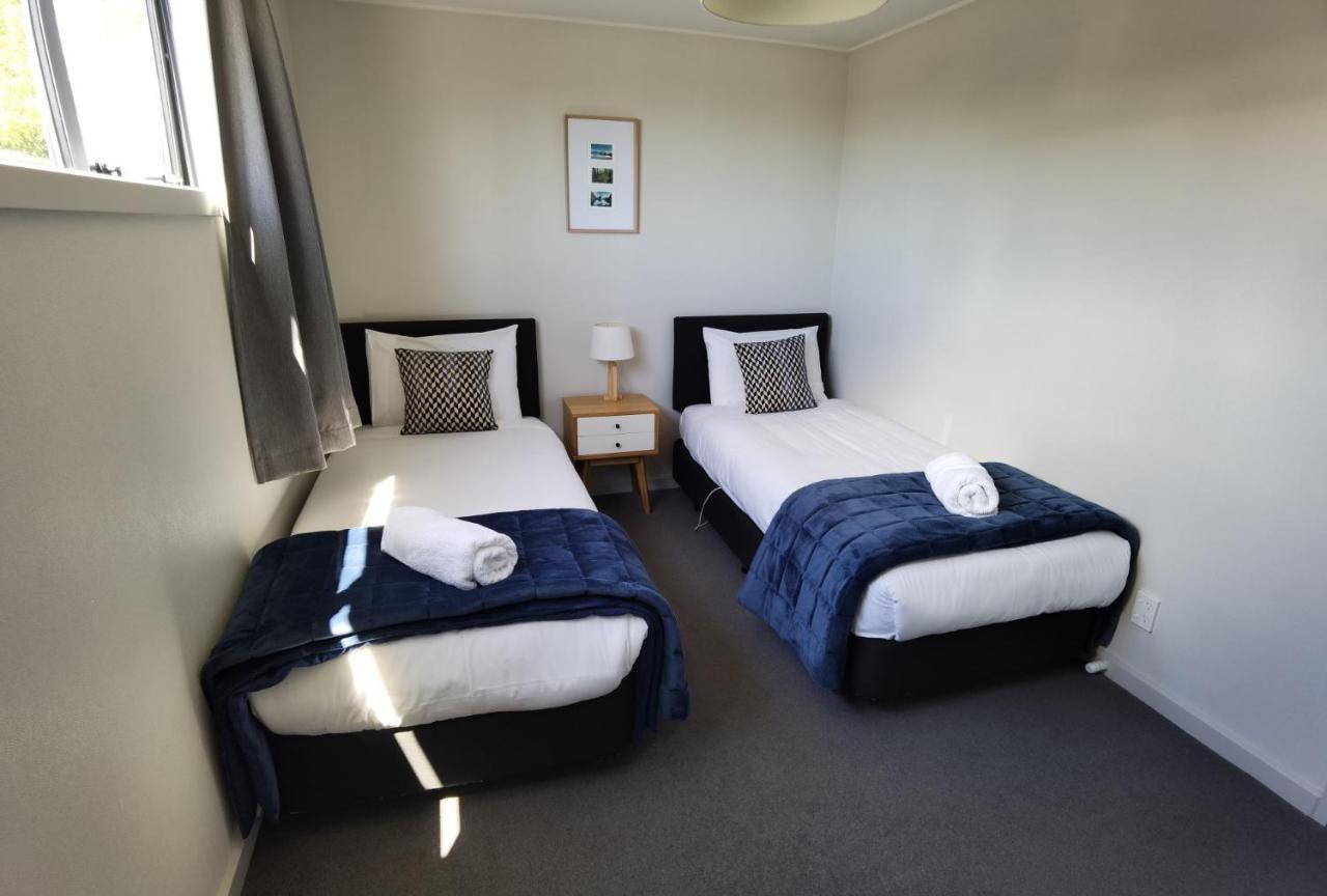 Milford Road Apartments Те-Анау Екстер'єр фото