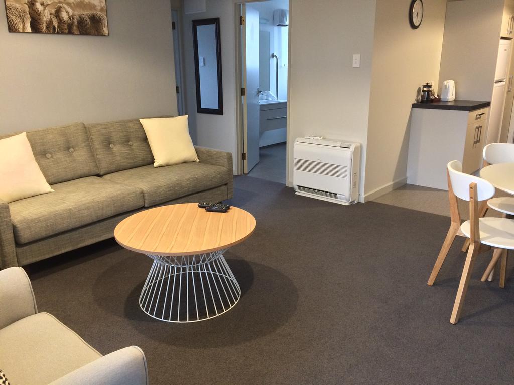 Milford Road Apartments Те-Анау Екстер'єр фото